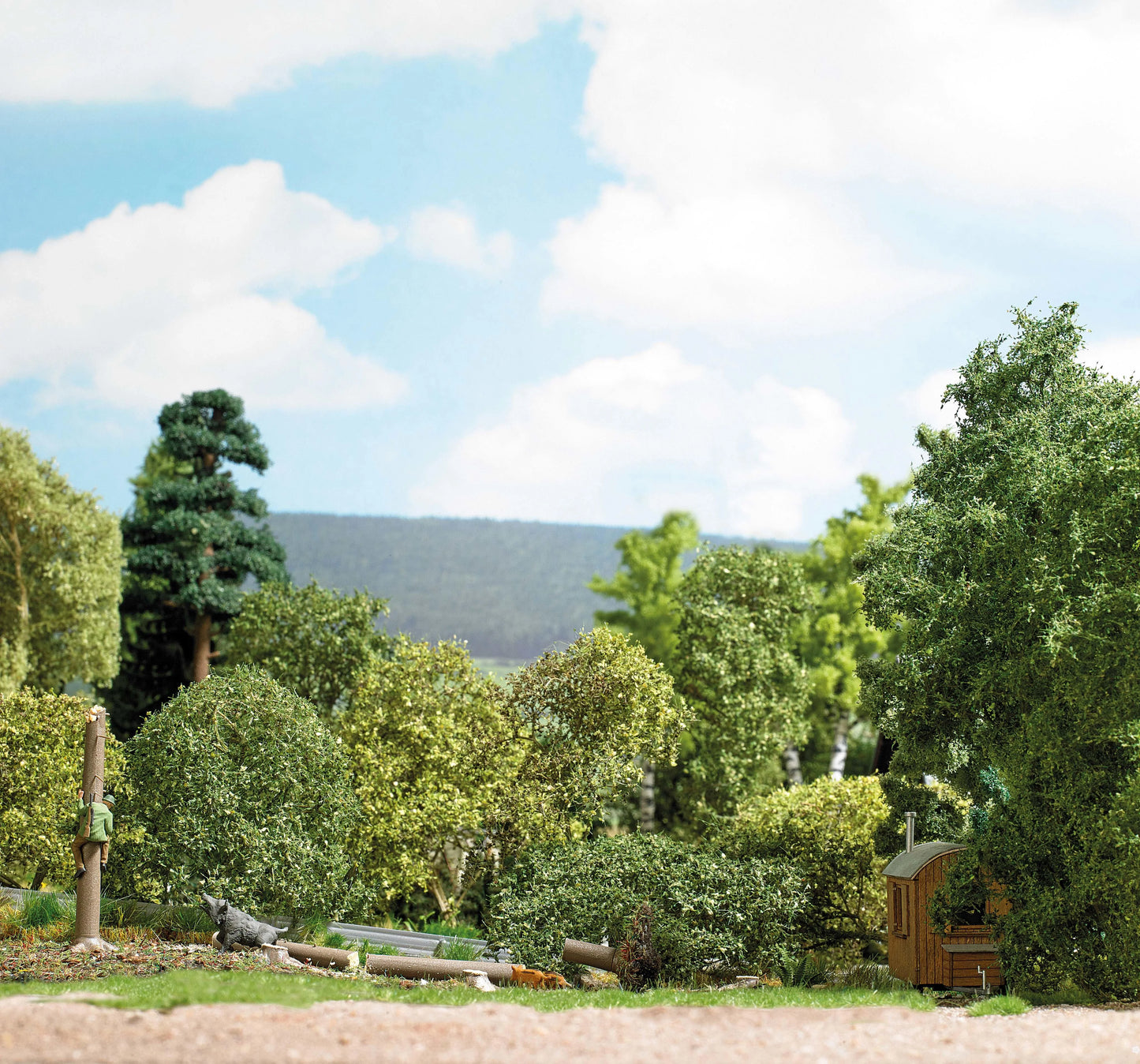 Busch - 3586 Spring Filigree bush - Paper-chain Models and Hobbies