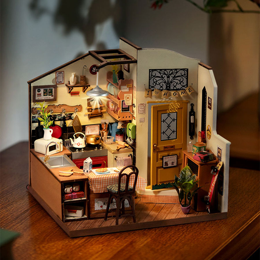 Cozy Kitchen - Paper-chain Models and Hobbies