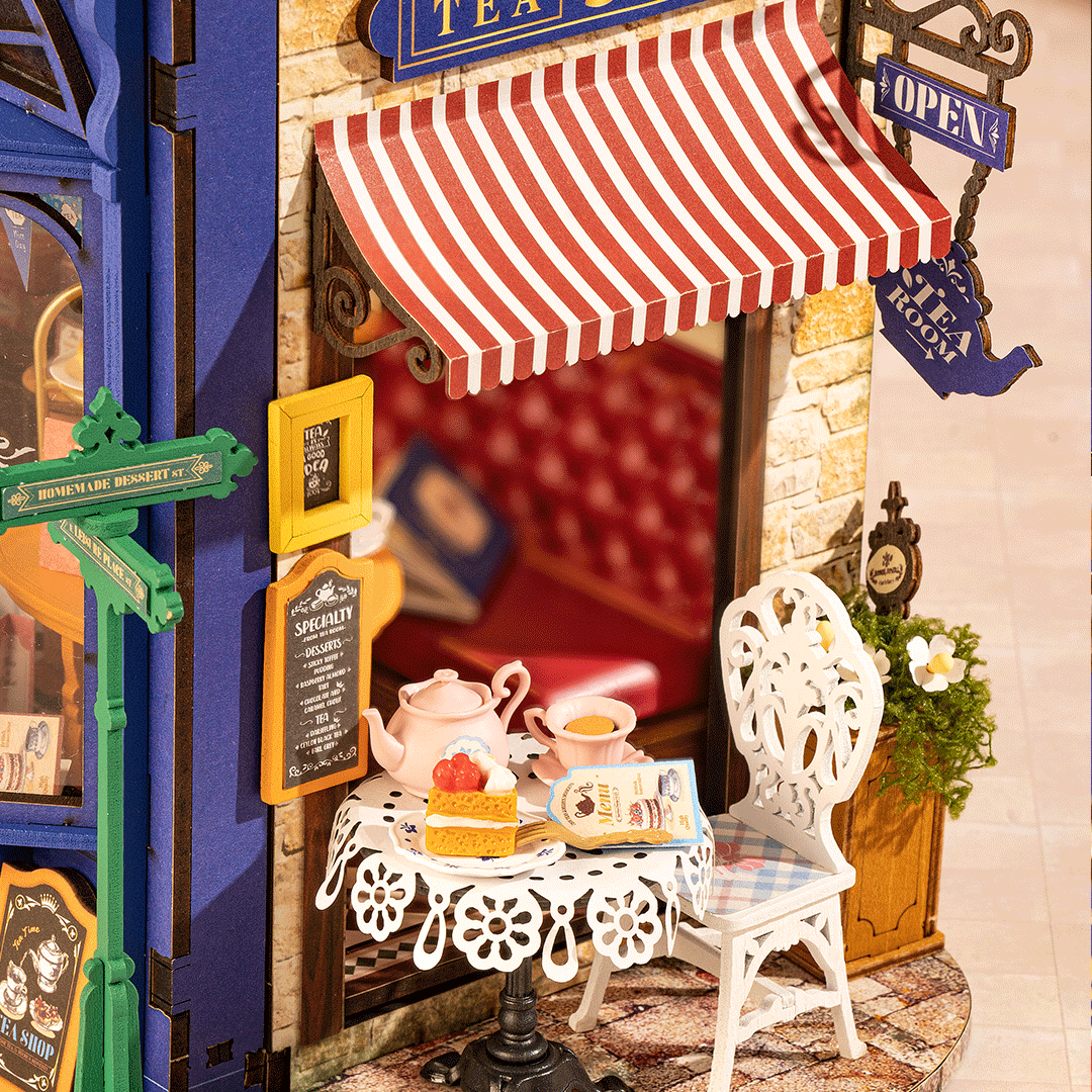 Leisure Time Tea Room - Paper-chain Models and Hobbies