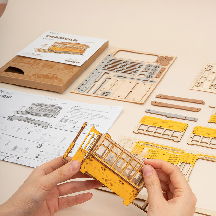 Tramcar - Paper-chain Models and Hobbies