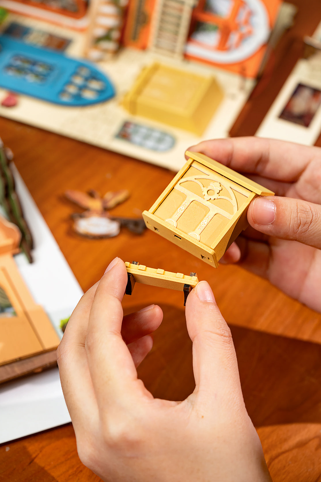 Romantic Venice Book Nook - Paper-chain Models and Hobbies
