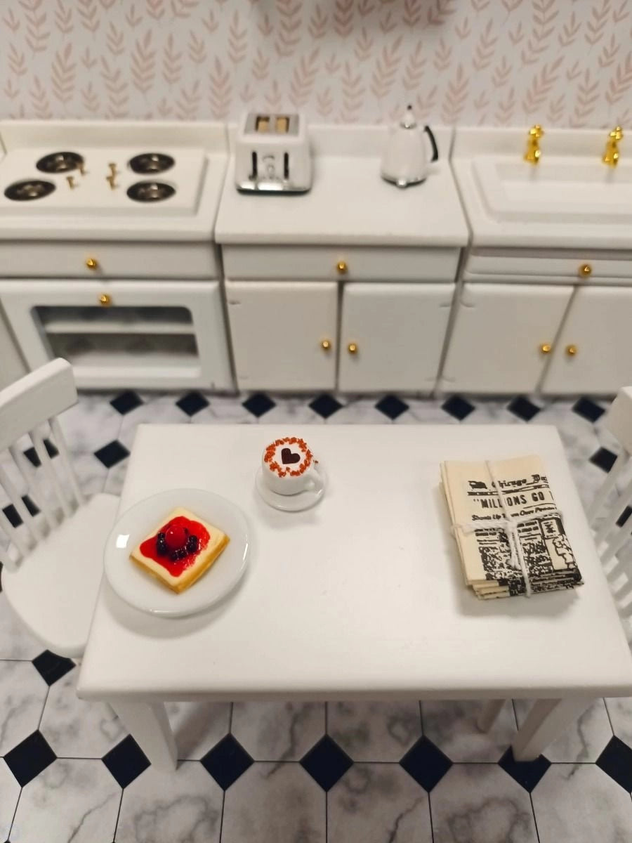 Bundle of Newspapers - Paper-chain Models and Hobbies