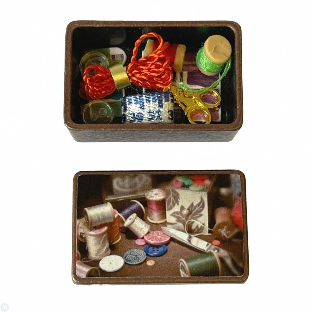 Sewing Tin with Contents - Paper-chain Models and Hobbies