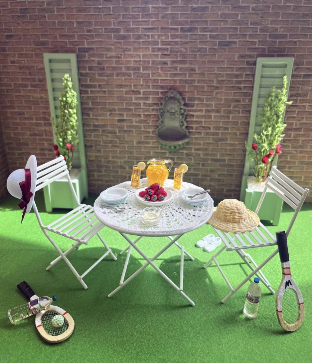 Evian Water Bottle - Large - Paper-chain Models and Hobbies