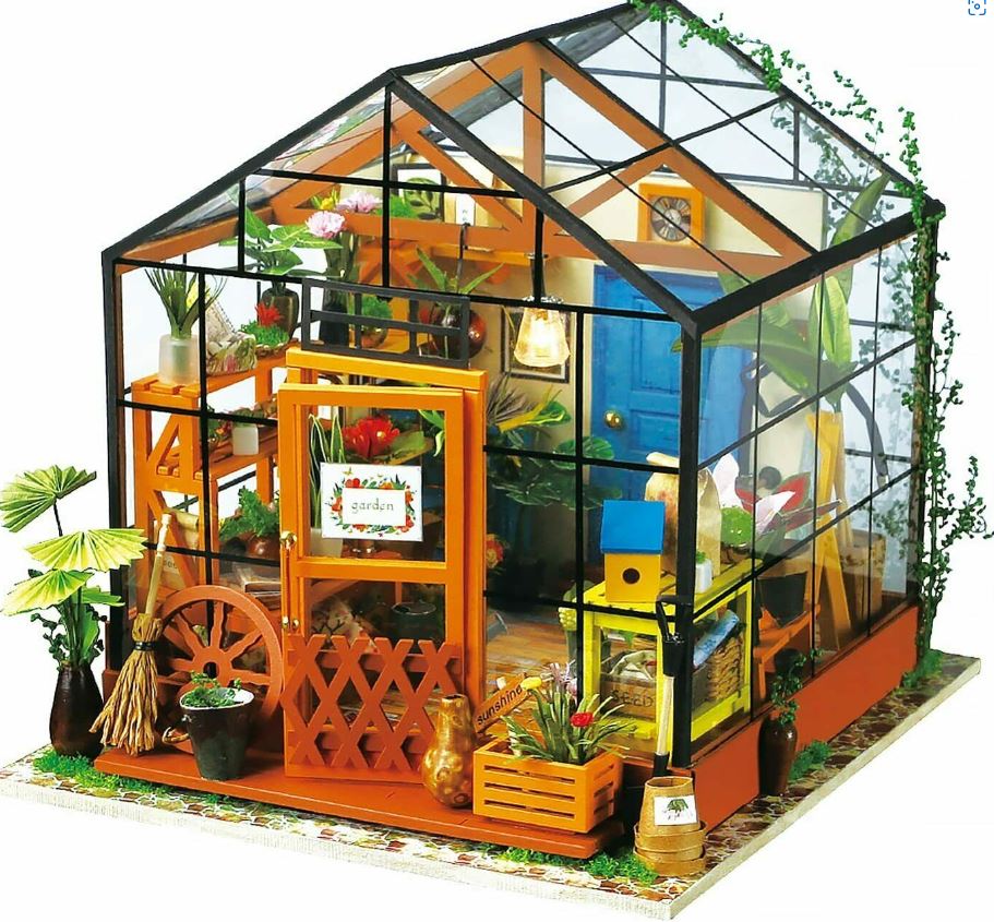 Cathy's Flower House - Paper-chain Models and Hobbies