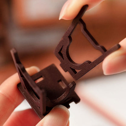 Cozy Kitchen - Paper-chain Models and Hobbies