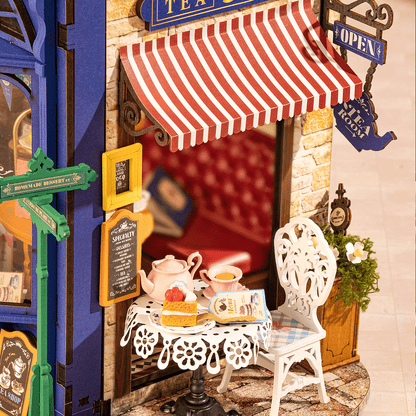 Leisure Time Tea Room - Paper-chain Models and Hobbies