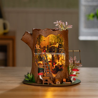 Fairytale Tree House - Paper-chain Models and Hobbies