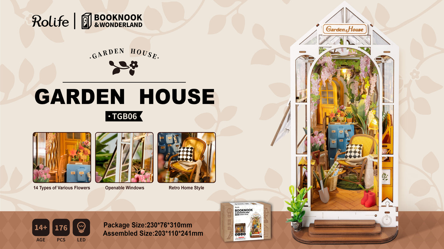 Holiday Garden House Book Nook