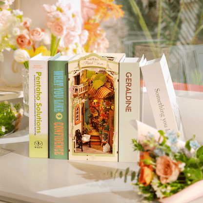 Floral Corner Book Nook - Paper-chain Models and Hobbies