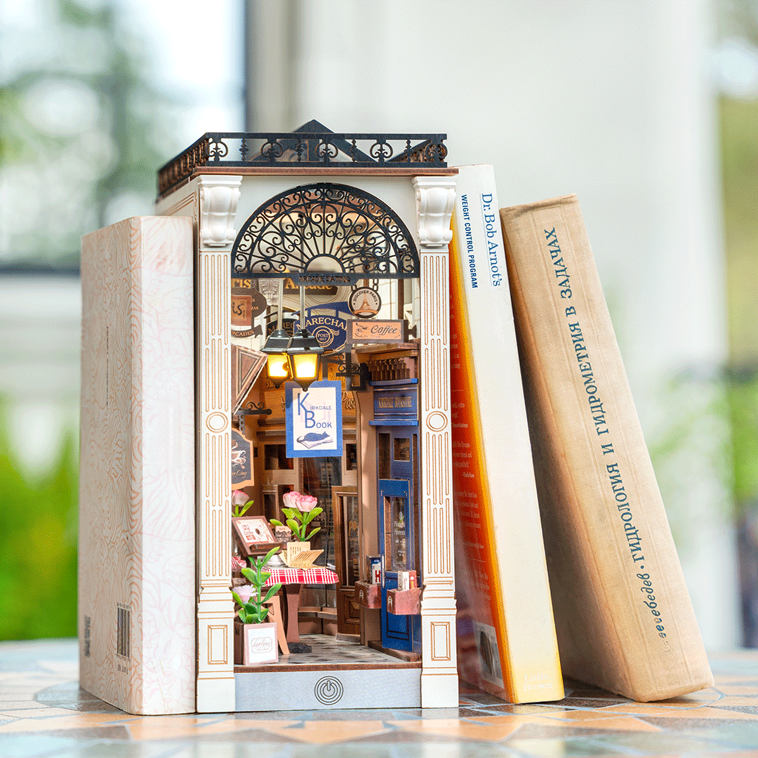 Arcade Dating Book Nook - NEW - Paper-chain Models and Hobbies